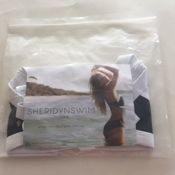 Sporty pull over strappy back bikini top - Picture 5 of 5